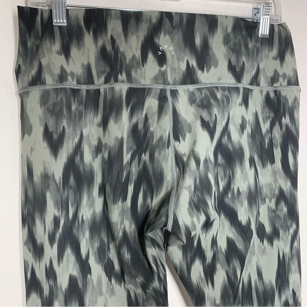 NWT Varley Luna High Rise Black Gray Leggings in Aztec Animal Print XL